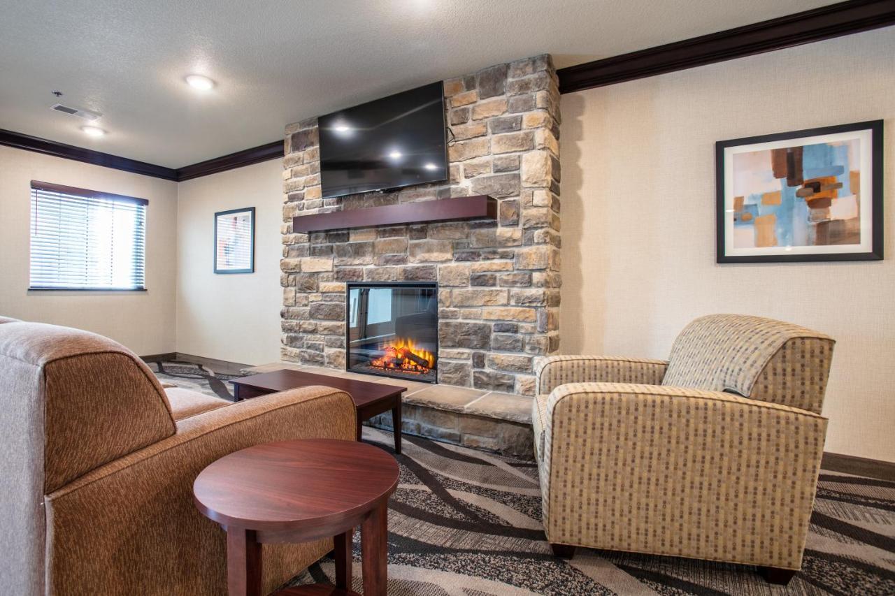 Cobblestone Inn & Suites - Pine Bluffs Exterior foto